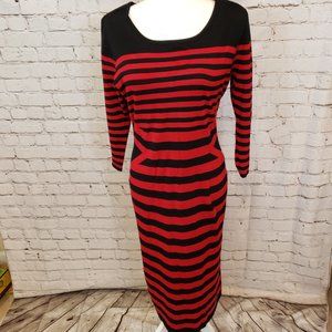 SALE PRICED!!>>BLACK AND RED BODYCON LIGHT SWEATER DRESS SZ L